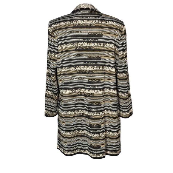 Duster - Picture 3 of 11